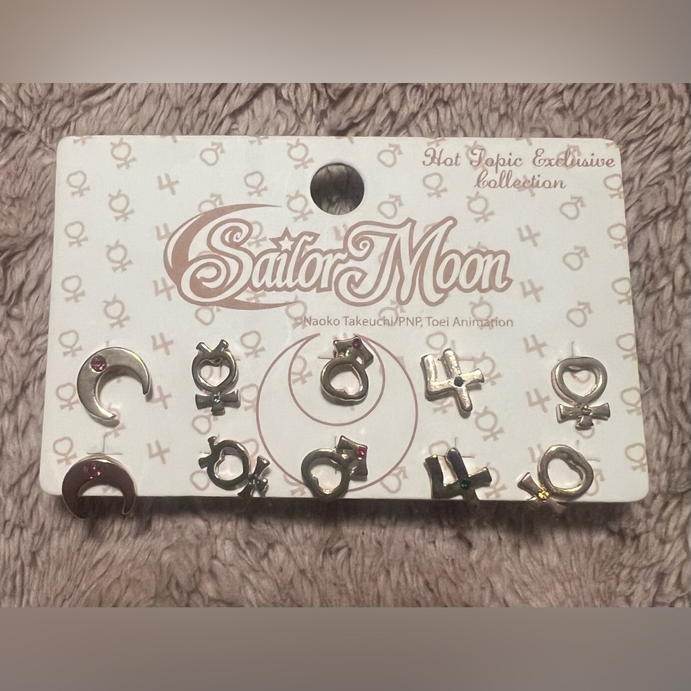Sailor Moon earrings set